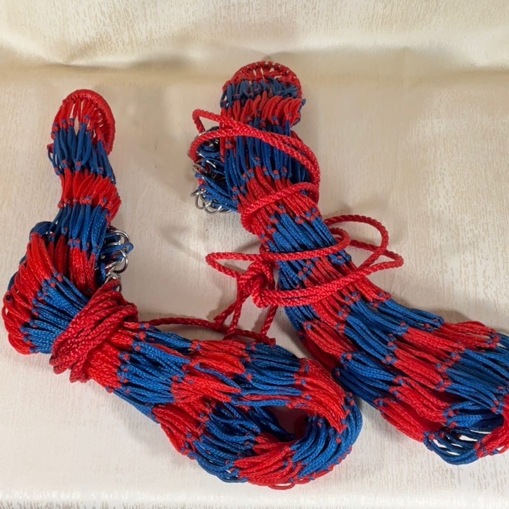 2-Shires Equestrian Deluxe Hay Nets (Navy/Red)
